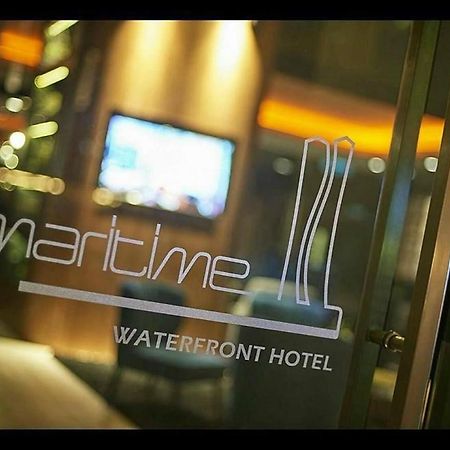 Maritime Luxury Suites George Town Exterior foto